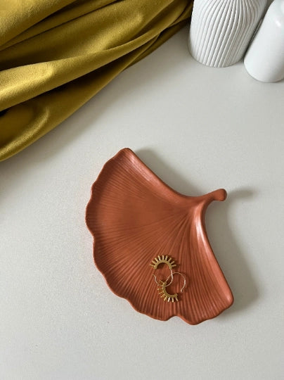 Ginkgo Leaf Tray