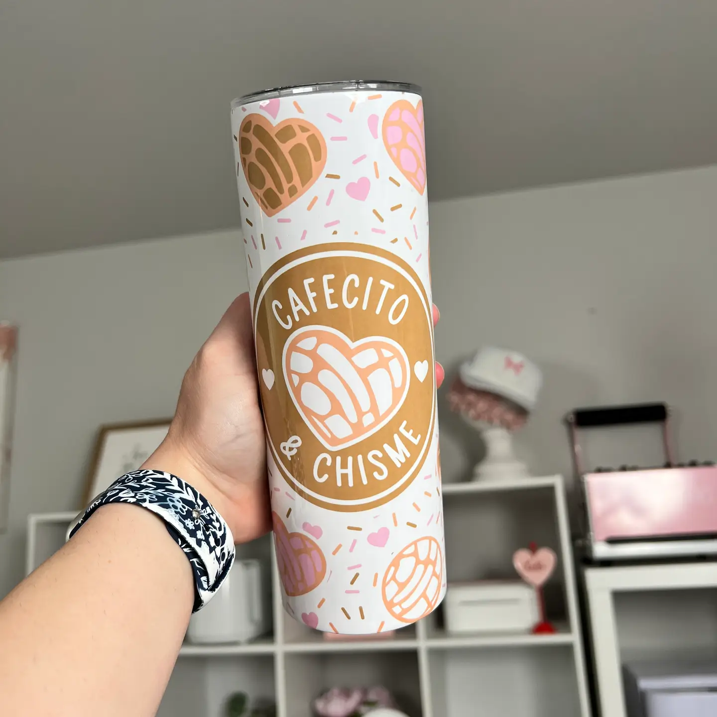 Cafecito Y Chisme Concha Heart Tumbler 20oz
